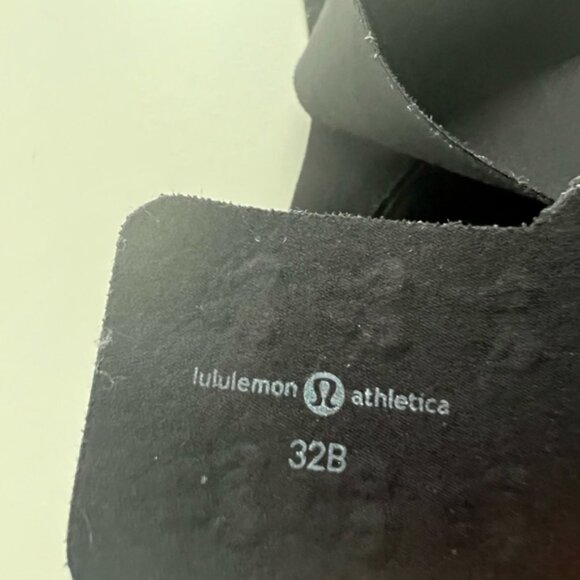 Lululemon Enlite Bra Black 32B - Picture 4 of 4